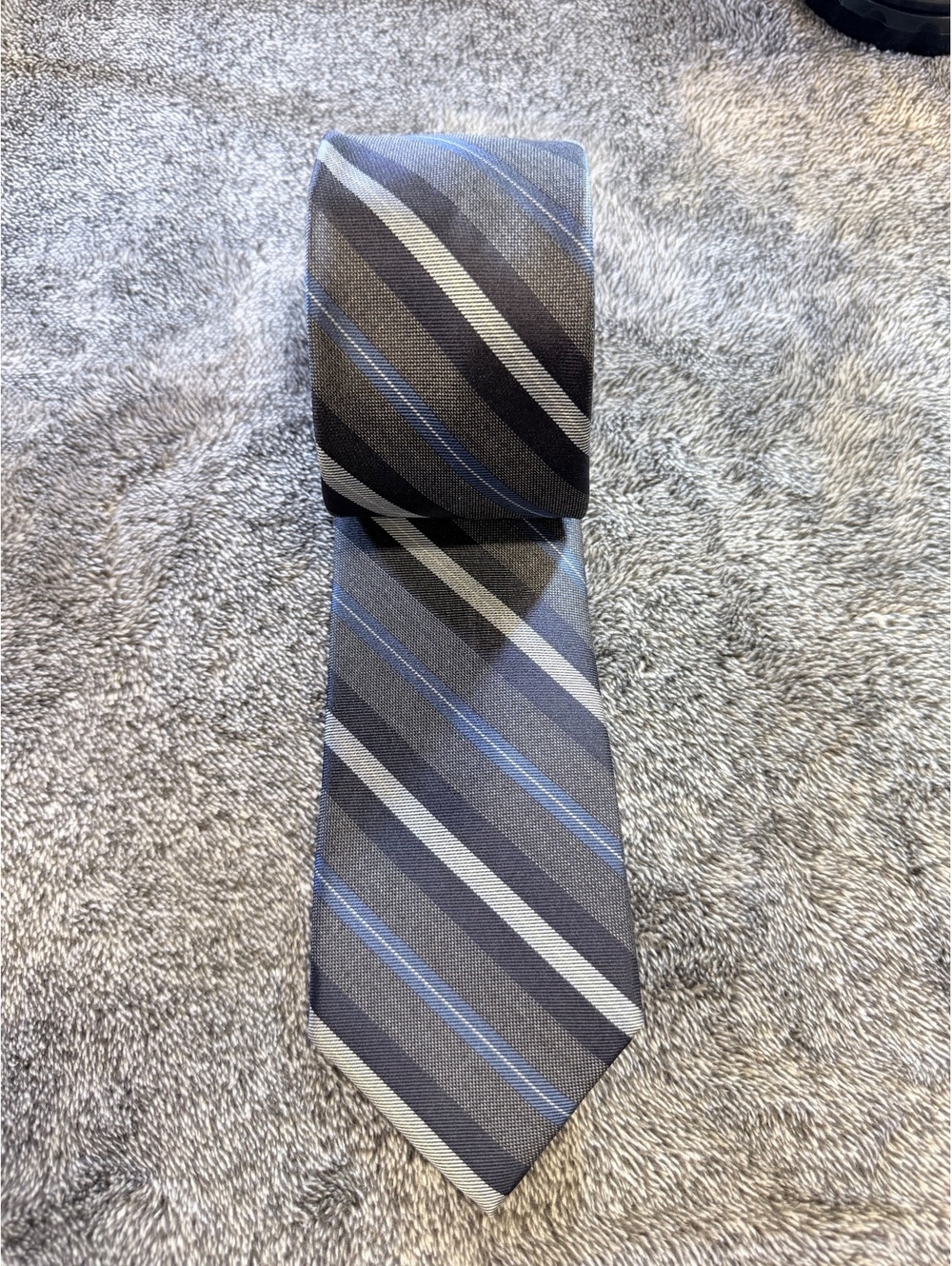 Kenneth Cole AWEARNESS Men's Silk Tie Gray Blue Stripes